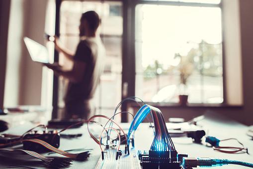 When to Call an Electrician for Your Smart Home Devices